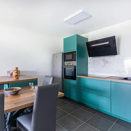 Guestready - Beautiful Spacious Apartment With Lovely Views Lejlighed Bordeaux